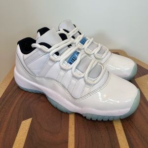 Air Jordan 11